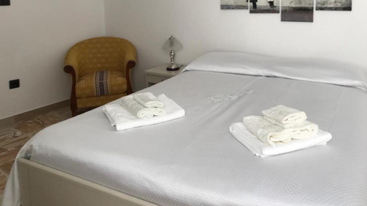 Casa Vacanze Zarinu Оргозоло Екстериор снимка